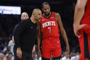 乌度卡：杜兰特非常无私 他会接受比赛给予他的一切