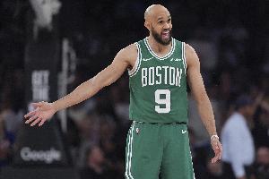 德里克-怀特调侃自己是卧底：爵士能赢要归功于我