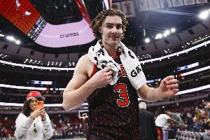 大三双引领超级逆转！吉迪19中10&三分4中2砍下29分15篮板12助攻