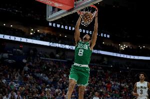 杰伦·布朗：米诺特对我们非常重要 他能成为联盟非常出色的球员