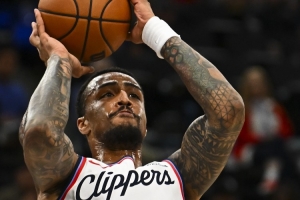 快船本赛季第7次让对手至少投进15记三分 与奇才并列联盟最多！