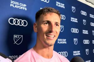 阿连德谈梅西解锁400助：刚知道，被世界最佳助攻对我也很特别