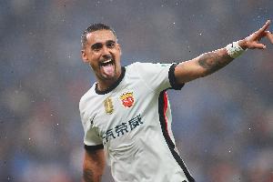 记者：海港结束4天假期周一重新集结，潜心备战22日中超收官战