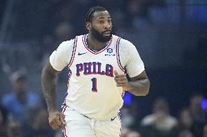 兢兢业业！德拉蒙德11中6砍下14分13板 拼下4前场板