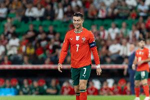 C罗是否会观战？葡萄牙主帅：这问题是对C罗不尊重，为何要讨论？