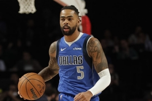 大发神威！拉塞尔强攻再中一球 个人连得8分率队再度追平快船