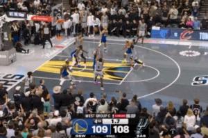 心提到嗓子眼了！福克斯欲中投绝杀 球磕筐两下弹出来了...