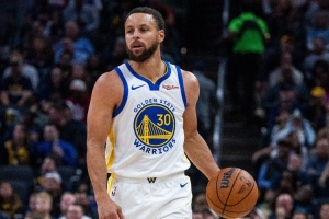 库里：我知道49分看起来很棒 但这是我们全队共同努力的结果