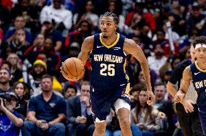 墨菲：杜马斯表示赛季初表现不可接受 现在要专注扭转当前的局势