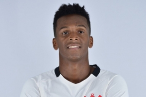 镜报：前巴西国脚若因拖欠子女3.15万镑抚养费，第四次被捕